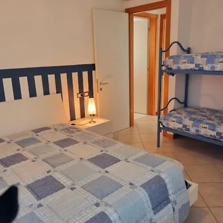 Fully Equipped With Shared Pool Apartment *