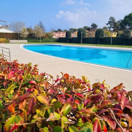 Well Equipped With Pool - Beahost *